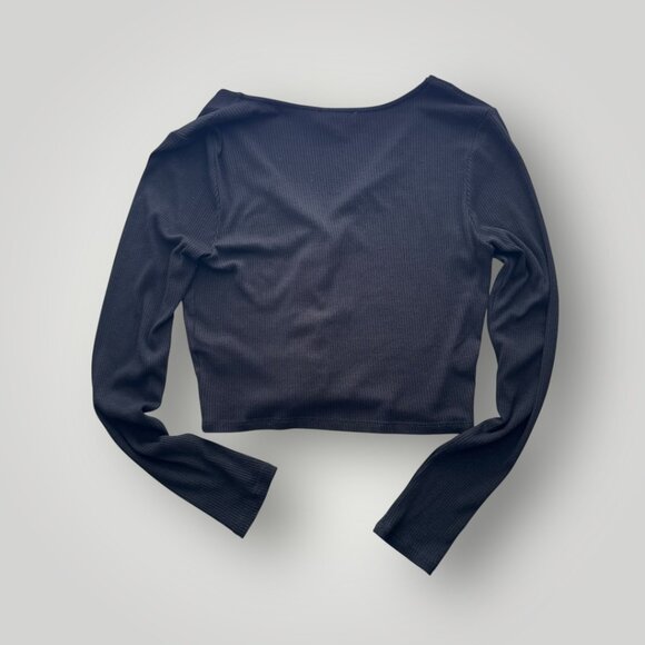 NWOT Hashtag Black Cropped V-Neck Snap Button Sweater Ribbed Size Large - Picture 3 of 4